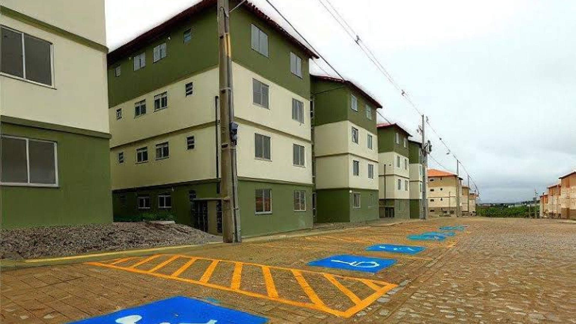 87df6dec-020d-466f-8439-333c6b9101e4