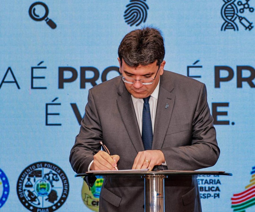 Solenidade-e-nomeacao-de-novos-peritos-da-Policia-Civil-12