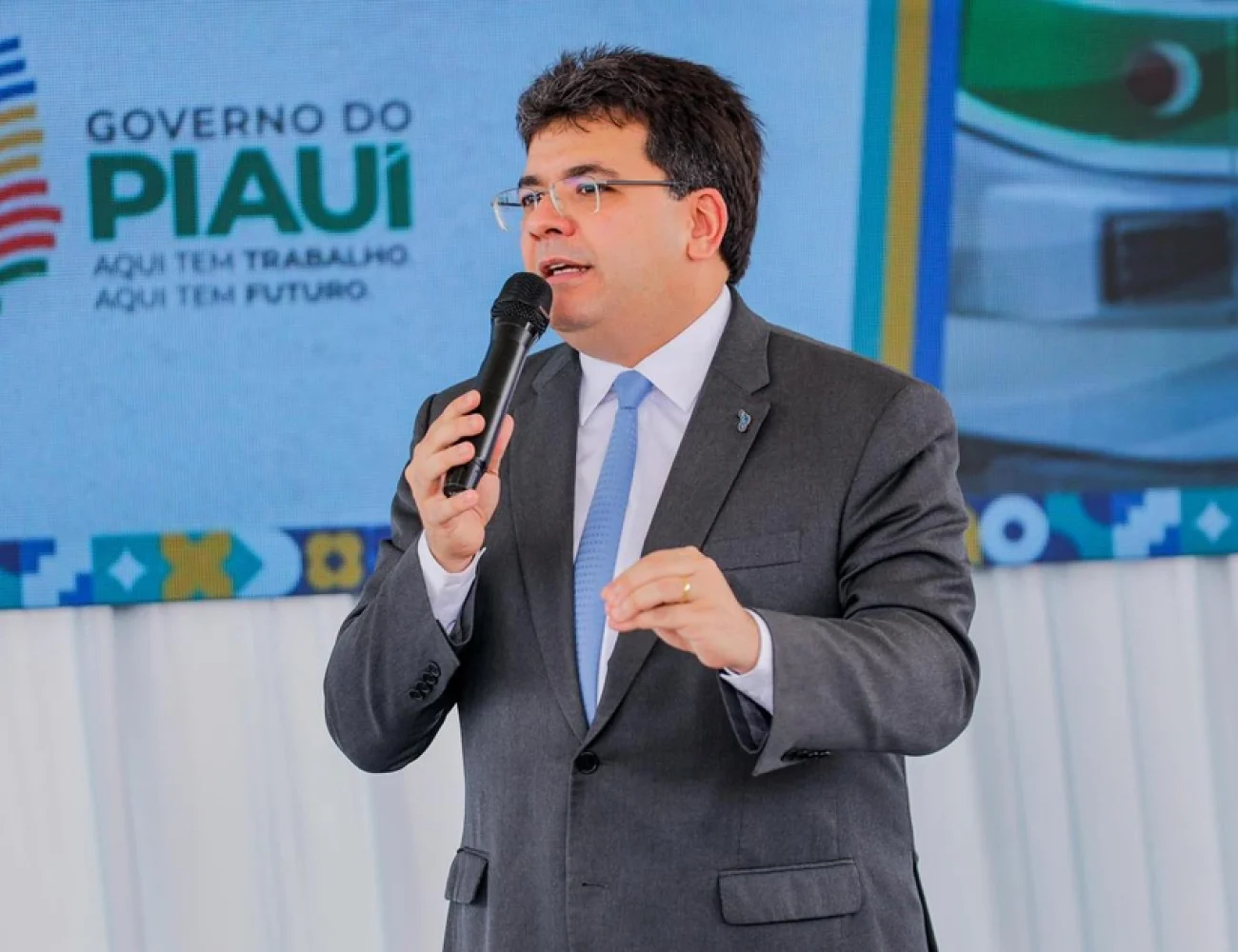 governador-rafael-fonteles.jpeg.950x0_q95_crop
