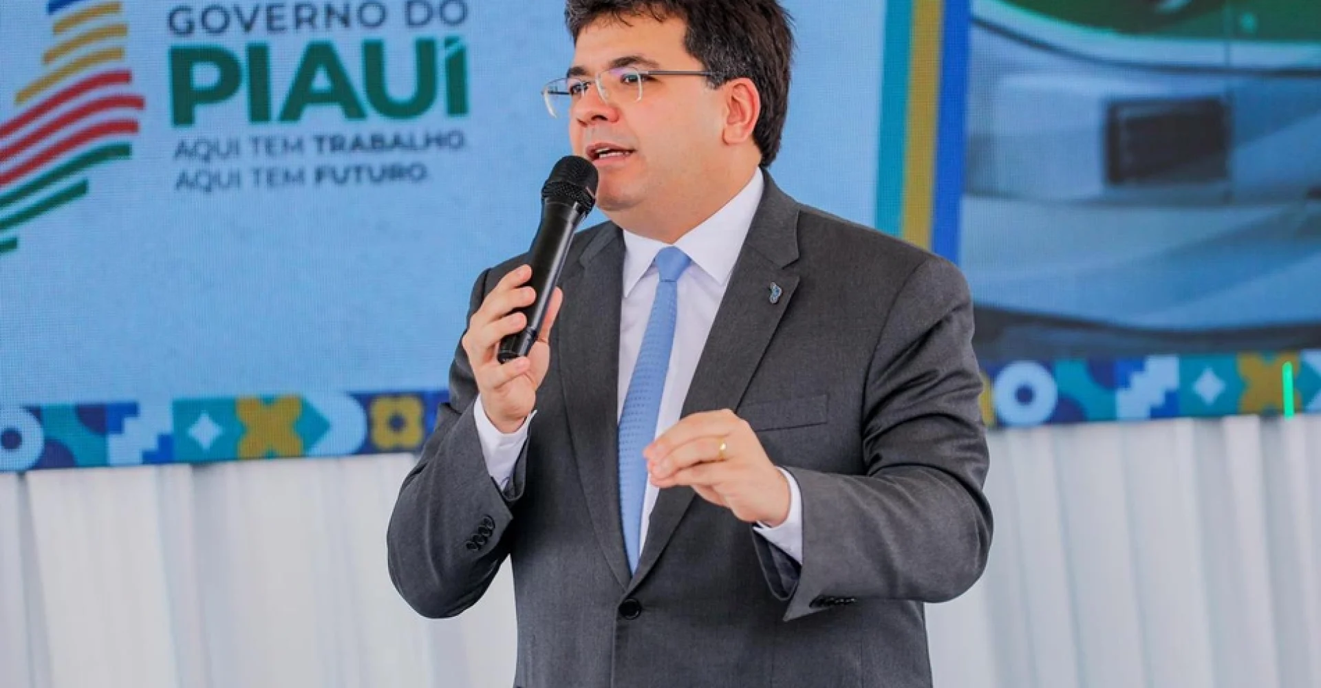 governador-rafael-fonteles.jpeg.950x0_q95_crop