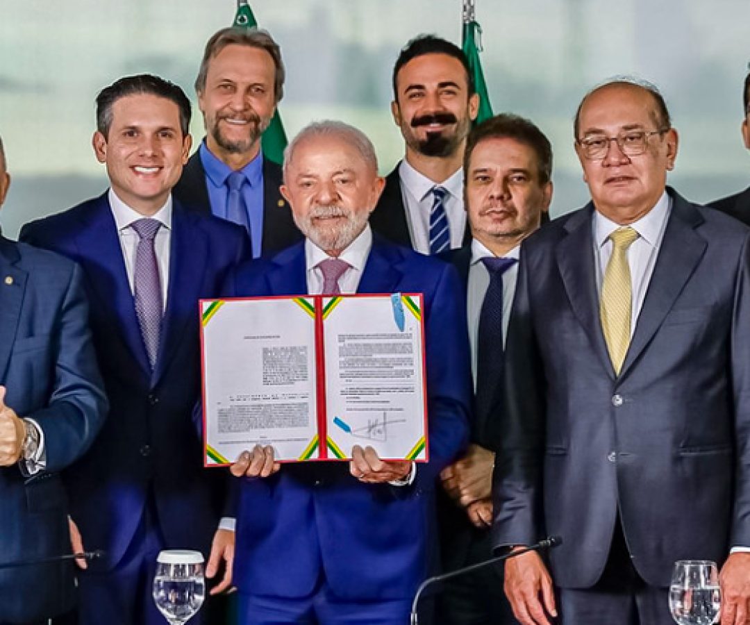 presidente-da-republica-luiz-inacio-lula-da-silva-durante-a-sancao-do-projeto-de-lei-antifaccao--090f05bd693b4e00