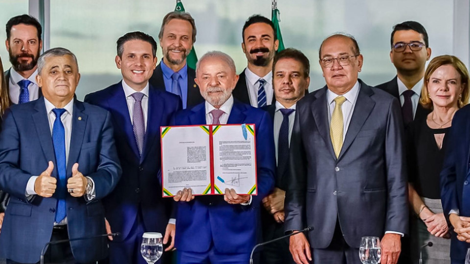 presidente-da-republica-luiz-inacio-lula-da-silva-durante-a-sancao-do-projeto-de-lei-antifaccao--090f05bd693b4e00